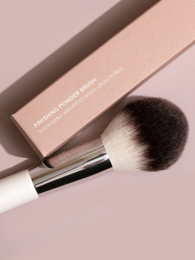 Finishing Powder Brush - Everyday Essential